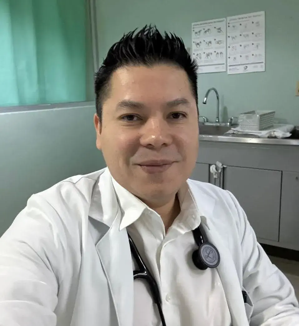 Foto de Dr. Rodolfo Antonio Zavaleta Gordillo, especialista en Odontologia general y ortodoncia